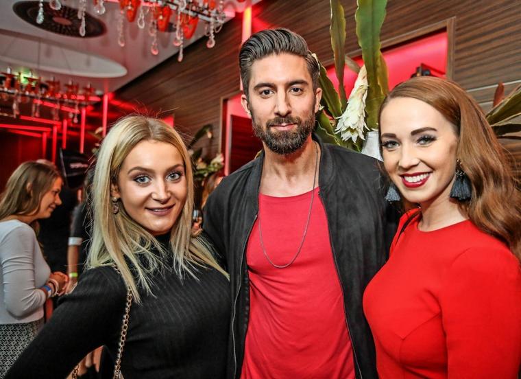 Auch im RP5 dabei: Schlagersängerin und Ex-Miss-Niedersachsen (2014) Isabel Krämer (links), Ex-„Bachelor in Paradise“-Teilnehmer Sebastian Fobe und Ex-Miss-Norddeutschland (2017) Christina Graß. Quelle: Wilde Auch im RP5 dabei: Schlagersängerin und Ex-Miss-Niedersachsen (2014) Isabel Krämer (links), Ex-„Bachelor in Paradise“-Teilnehmer Sebastian Fobe und Ex-Miss-Norddeutschland (2017) Christina Graß. Quelle: Wilde