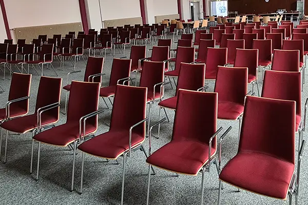 Bestuhlung im großen Saal im Henriettenstift, Marienstraße 72-90, 30171 Hannover